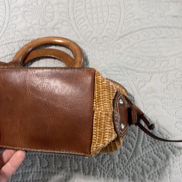 Fossil Rattan Purse - Picture 7 of 7